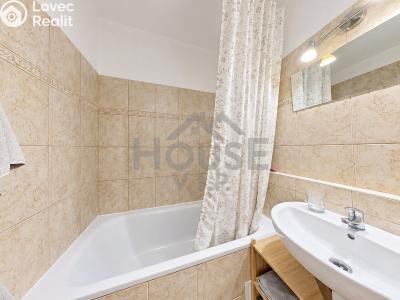 Sale apartment 2+1 Praha, Postupická č. 18