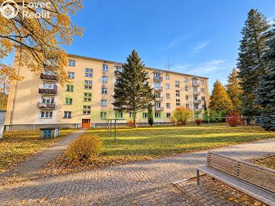 Sale apartment 2+1 Vsetín, Luh 1809 č. 1