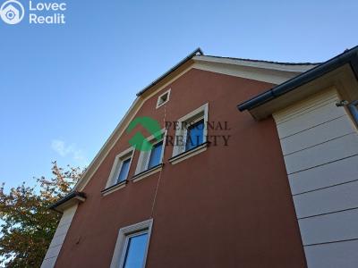 Pronájem bytu 2+KK Jesenice, Školní č. 26