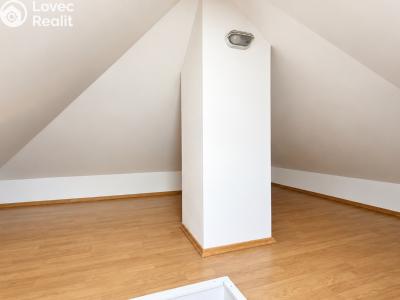 Pronájem bytu 2+KK Třebotov, Hlavní č. 18