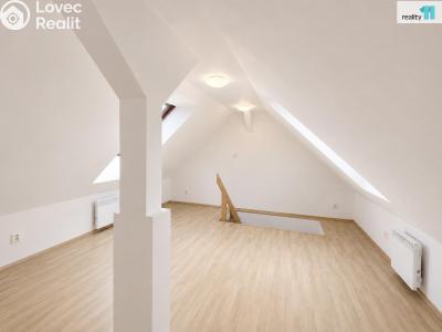 Sale apartment 3+KK Praha 9, Českobrodská č. 10