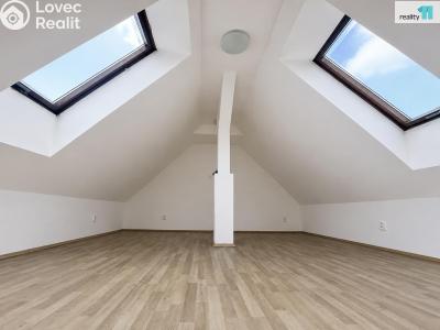 Sale apartment 3+KK Praha 9, Českobrodská č. 11