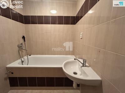 Sale apartment 3+1 Praha 20, Běluňská č. 9
