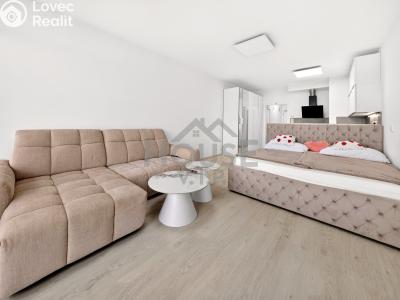 Sale apartment 1+KK Praha, Kadečkové č. 4