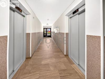 Sale apartment 1+KK Praha, Kadečkové č. 11