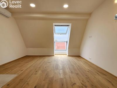 Prodej bytu 2+KK Bystřice nad Pernštejnem, Masarykovo náměstí 56 č. 4