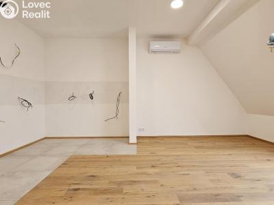Prodej bytu 2+KK Bystřice nad Pernštejnem, Masarykovo náměstí 56 č. 12