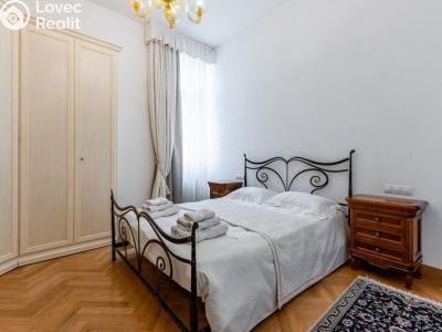 Pronájem bytu 3+KK Praha, Italská č. 10