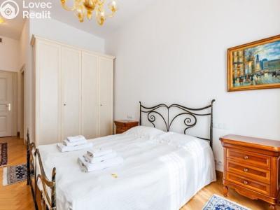 Pronájem bytu 3+KK Praha, Italská č. 11
