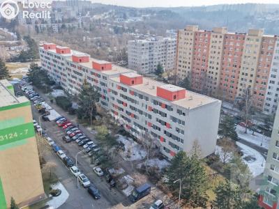 Prodej bytu 4+1 Praha, Pejevové č. 13