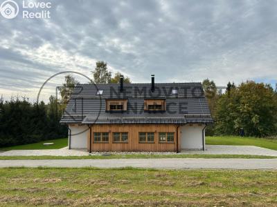 Sale multi-gen house Přední Výtoň č. 9