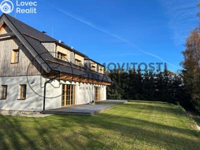 Sale multi-gen house Přední Výtoň č. 10
