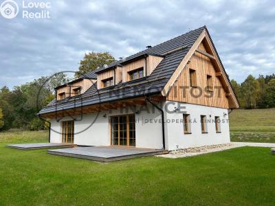 Sale multi-gen house Přední Výtoň č. 14