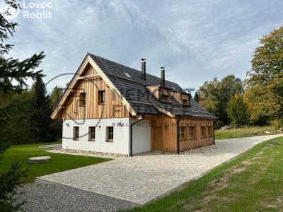 Sale multi-gen house Přední Výtoň č. 24