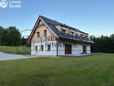 Sale multi-gen house Přední Výtoň č. 25