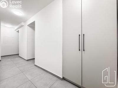 Sale apartment 3+1 Praha, Legerova č. 12