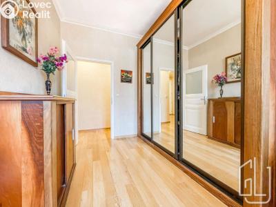 Sale apartment 3+KK Praha, Drtinova č. 8