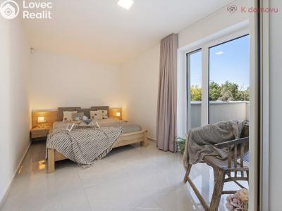 Sale apartment 3+KK Praha, Na Baních č. 15