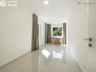 Sale apartment 3+KK Praha, Na Baních č. 18