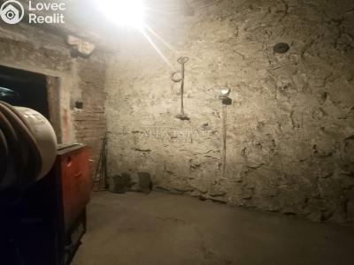 Prodej rodinného domu Valeč, Jabloňová č. 45