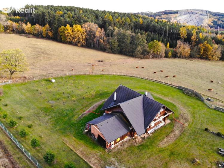 Продаж сімейного будинку Postupice č. 5
