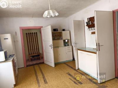 Продаж сімейного будинку Želeč č. 19