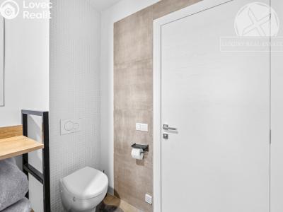 Продаж квартири 3+KK Praha, Kolmá č. 15