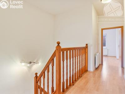 Sale family house Nupaky, Za Hotelem č. 26