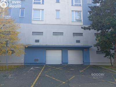 Продаж парковки Praha, Přeštická č. 7
