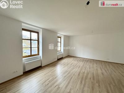 Prodej bytu 2+KK Horní Blatná, náměstí Sv. Vavřince č. 8