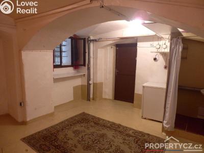 Продаж торгового приміщення Praha, Arbesovo náměstí č. 39