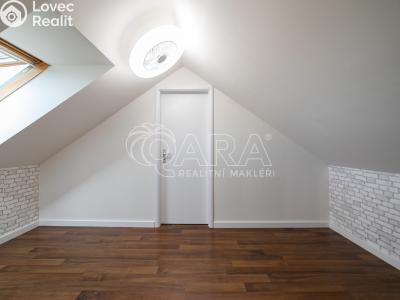 Sale apartment 5+KK Holubice, Za Dvorem 211 č. 22