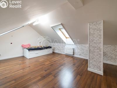 Sale apartment 5+KK Holubice, Za Dvorem 211 č. 23