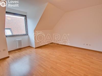 Rent family house Praha, Ke hrádku č. 9