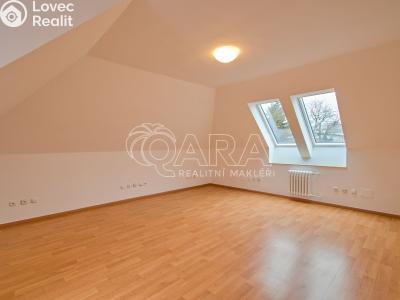 Rent family house Praha, Ke hrádku č. 11