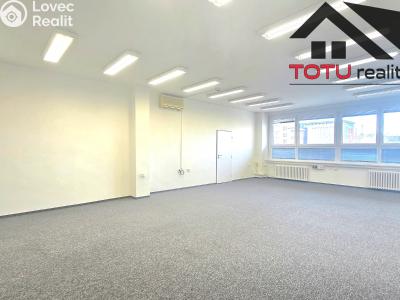 Rent office space Chrudim, Palackého třída č. 3