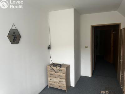 Prodej chaty Dolní Lomná č. 28