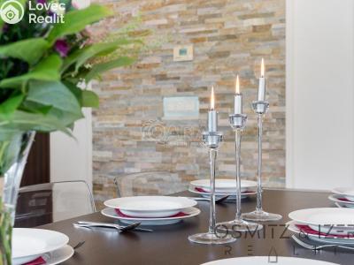 Sale apartment 3+KK Praha, Kounická č. 28