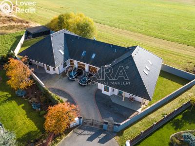 Prodej rodinného domu Jesenice, Papoušková 1344 č. 1