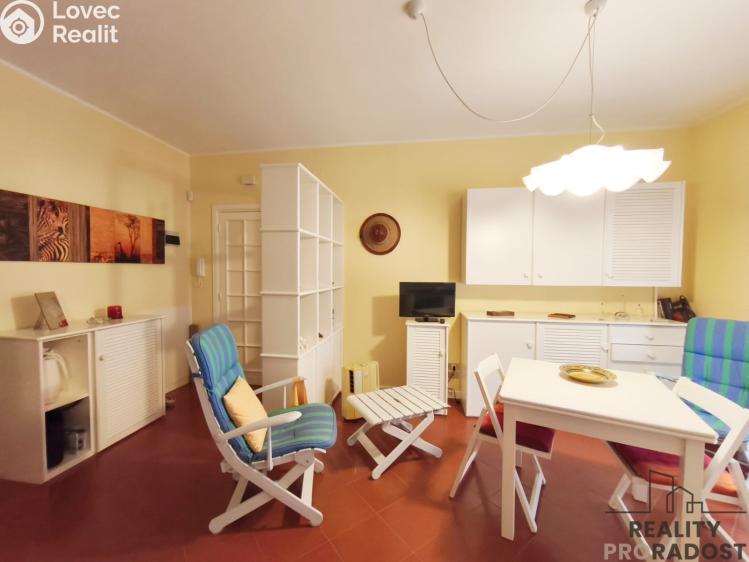 Sale apartment 1+KK Silvi, č. 4