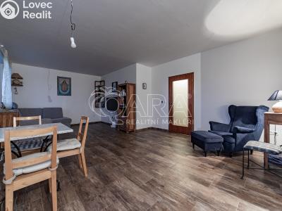 Продаж сімейного будинку Lochovice č. 7