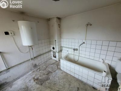 Продаж багатогенного будинку Chvalčov č. 7