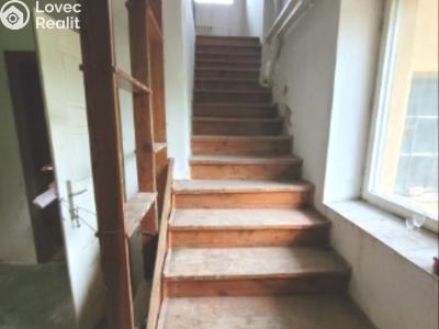Продаж багатогенного будинку Chvalčov č. 16