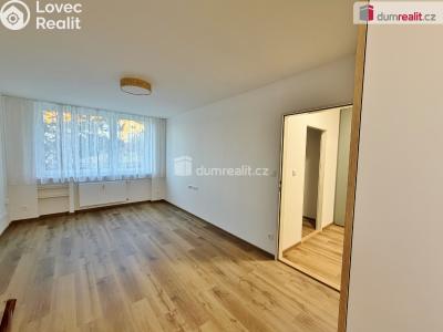 Sale apartment 2+KK Praha 8, Kostřínská č. 17