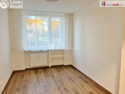 Sale apartment 2+KK Praha 8, Kostřínská č. 19