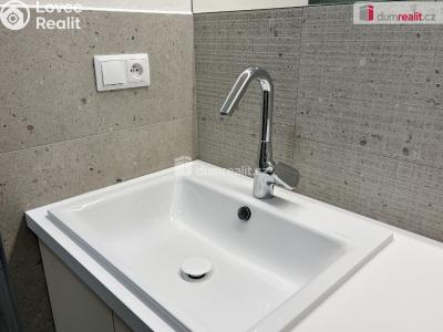 Sale apartment 2+KK Praha 8, Kostřínská č. 27