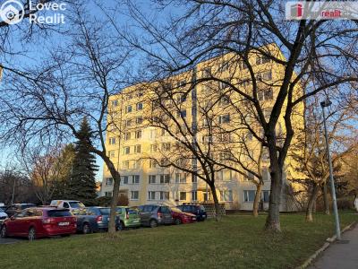 Sale apartment 2+KK Praha 8, Kostřínská č. 39