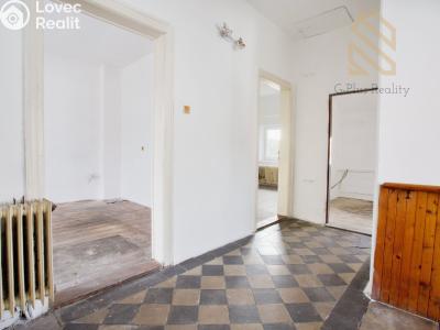 Prodej rodinného domu Libochovany č. 18