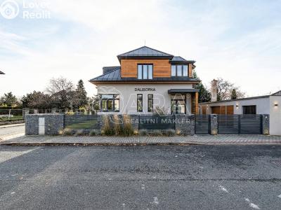 Prodej rodinného domu Jirny, Čapkova 252 č. 1