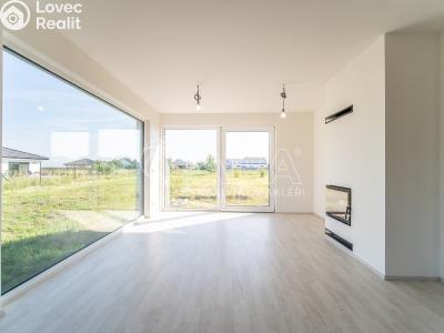 Продажа семейного дома Sibřina, Žitná 621 č. 6